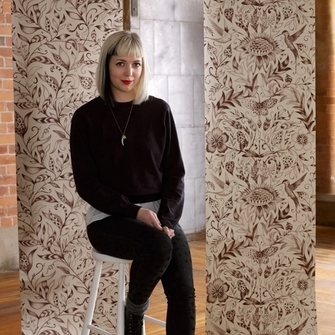  Graham&Brown i New Wave kollektiivi disaineri Emma J Shipley i loodud tapeet.
10 x 0,52 m rull, 
materjal: liim seina fliis.   Alkuperä:  www.tapeedid.ee  