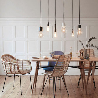 Source: http://www.myscandinavianhome.com/2016/01/a-light-and-airy-danish-home-with.html